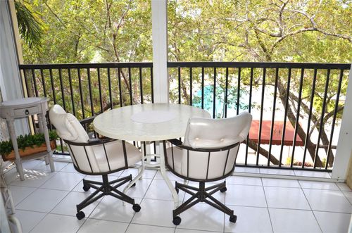 apt-342-255 S Cypress Rd, Pompano Beach, FL, 33060-7080 | Card Image