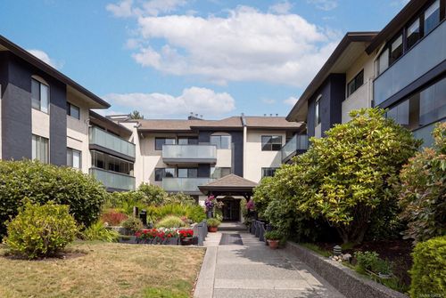 304-3900 Shelbourne St, Victoria, BC, V8P4H8 | Card Image