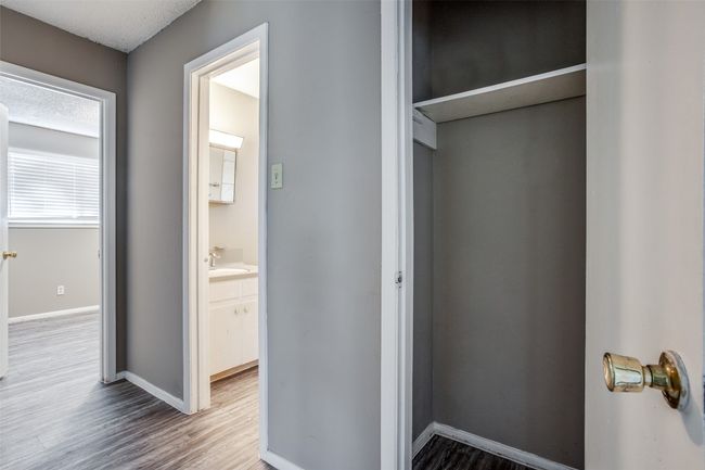 Closet with a sink | Image 21