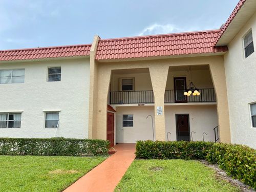 138 Lake Frances Dr, West Palm Beach, FL, 33411-2322 | Card Image