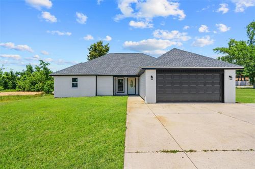 8823 Seminole St, Youngstown, FL, 32466-2612 | Card Image