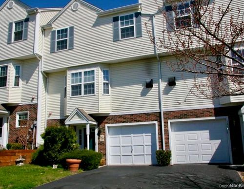 1804 Dorset Dr, Tarrytown, NY, 10591-5076 | Card Image