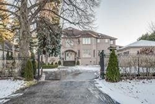 137 Arnold Ave, Thornhill, ON, L4J1B8 | Card Image