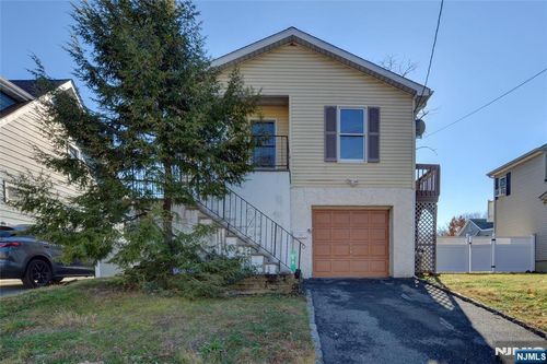 90 Dewey St, Bloomfield, NJ, 07003-4238 | Card Image