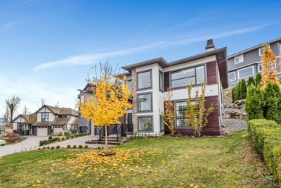 2697 Aquila Dr, House other with 4 bedrooms, 4 bathrooms and 2 parking in Abbotsford BC | Image 2