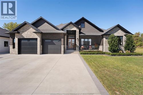 172 Grandview Ave, Kingsville, ON, N9Y0C7 | Card Image