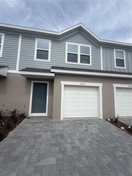 1623 Fan Palm Dr, DAVENPORT, FL, 33897-5747 | Card Image