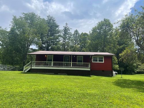 239 Doc Huling Rd, Robbins, TN, 37852-3800 | Card Image
