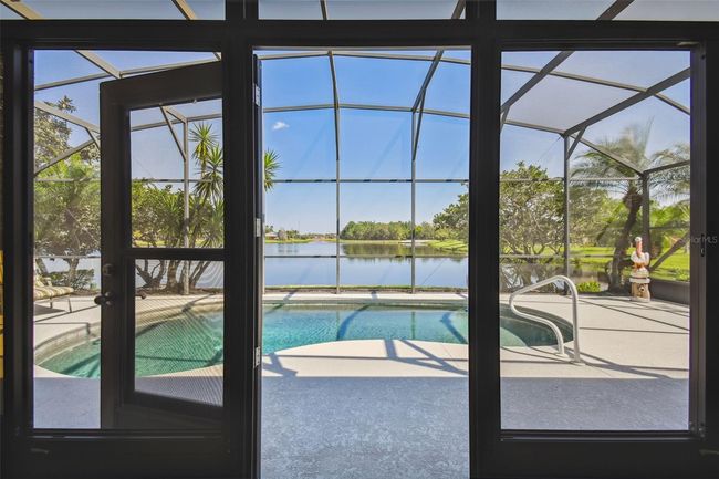 NEWLY PAINTED LANAI DECK | Image 20
