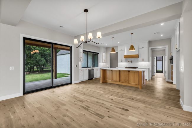 6364 N Bluesage Dr, House other with 5 bedrooms, 4 bathrooms and null parking in Owasso OK | Image 6