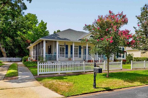 4010 Azure Way, Pensacola, FL, 32507-8621 | Card Image