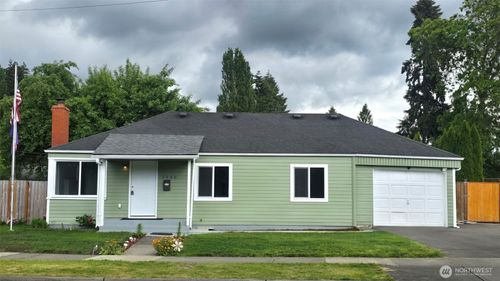 3330 Se 6th St, Renton, WA, 98058-2812 | Card Image