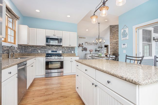 18743 Oldfield Rd, House other with 2 bedrooms, 2 bathrooms and null parking in New Buffalo MI | Image 8