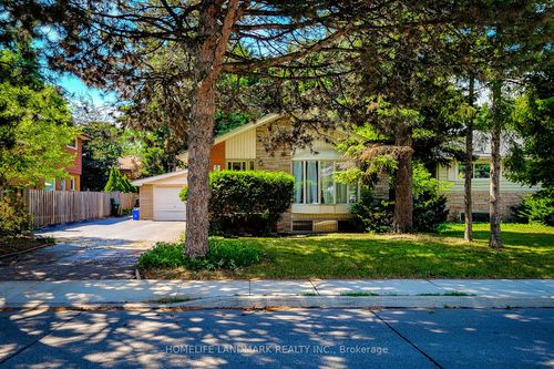 5 Stacey St, Hamilton, ON, L9C3W4 | Card Image