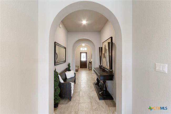 521 Kirkhill St, House other with 4 bedrooms, 2 bathrooms and null parking in Hutto TX | Image 5