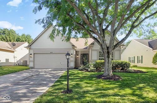 19215 Amber Way, Noblesville, IN, 46060-8349 | Card Image