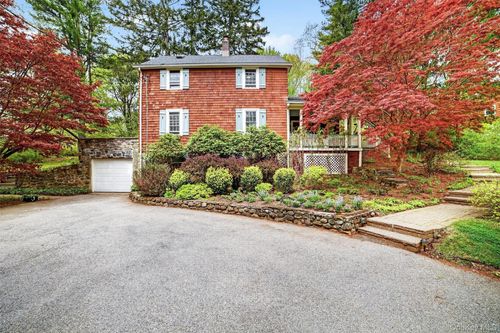 9 Sloehidden Rd, Briarcliff Manor, NY, 10510-1809 | Card Image