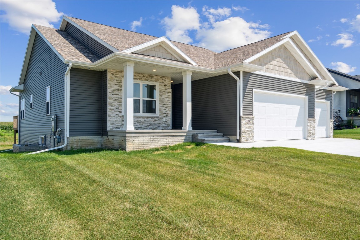 Cardinal Ave, Atkins, IA 52206