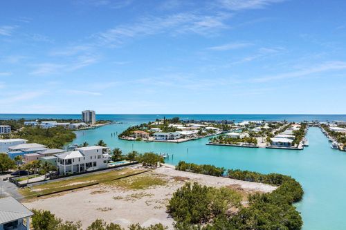 248 Pescayo Ave, Marathon, FL, 33050-4079 | Card Image