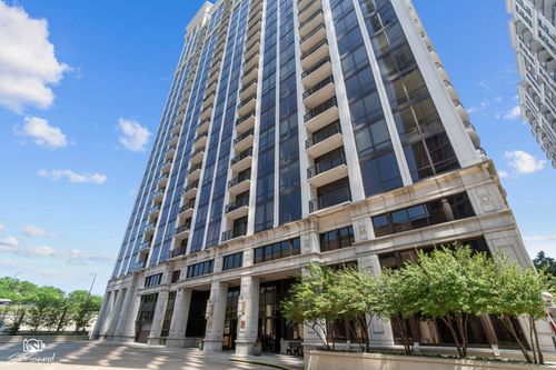 apt-2402-233 E 13th St, Chicago, IL, 60605-3264 | Card Image