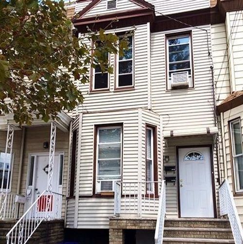 214.5 Bowers St, Jersey City, NJ, 07307 | Card Image