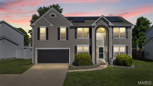 923 Holliday Dr, Fairview Heights, IL, 62208-2953 | Card Image