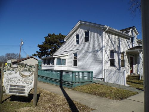 225 W Franklin St, Delphi, IN, 46923-1402 | Card Image