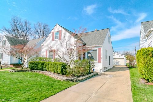 428 E 274th St, Euclid, OH, 44132-1714 | Card Image