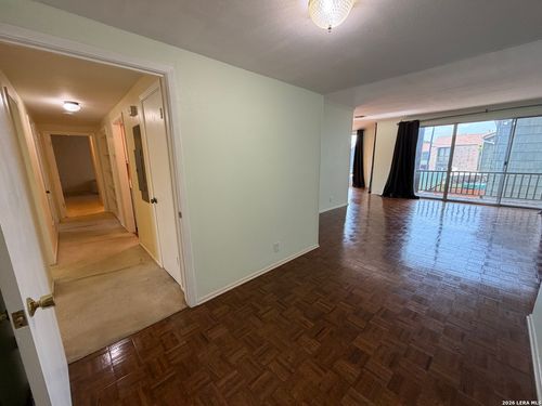 905-3678 Hidden Dr, San Antonio, TX, 78217-4603 | Card Image