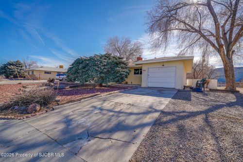 1801 Camino Rio, Farmington, NM, 87401-8047 | Card Image