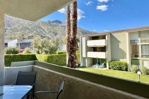 h-261 E La Verne Way, Palm Springs, CA, 92264-9073 | Card Image