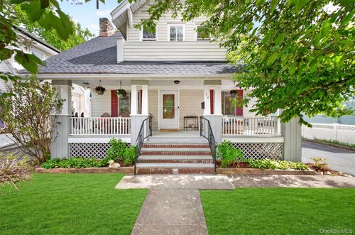 94 Hastings Ave, Croton-On-Hudson, NY, 10520-2920 | Card Image