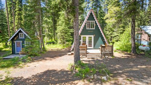 2047 Ferndale Way, McCall, ID, 83638-1320 | Card Image