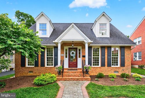 315 W Whitlock Ave, WINCHESTER, VA, 22601-3762 | Card Image