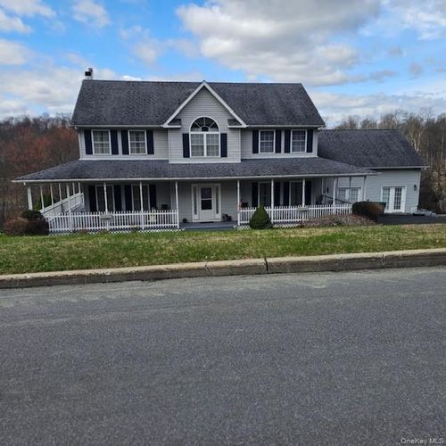 2 Melissa Ln, Washingtonville, NY, 10992-2277 | Card Image