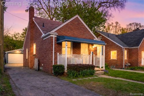 162 N Genesee Ave, Pontiac, MI, 48341-1109 | Card Image
