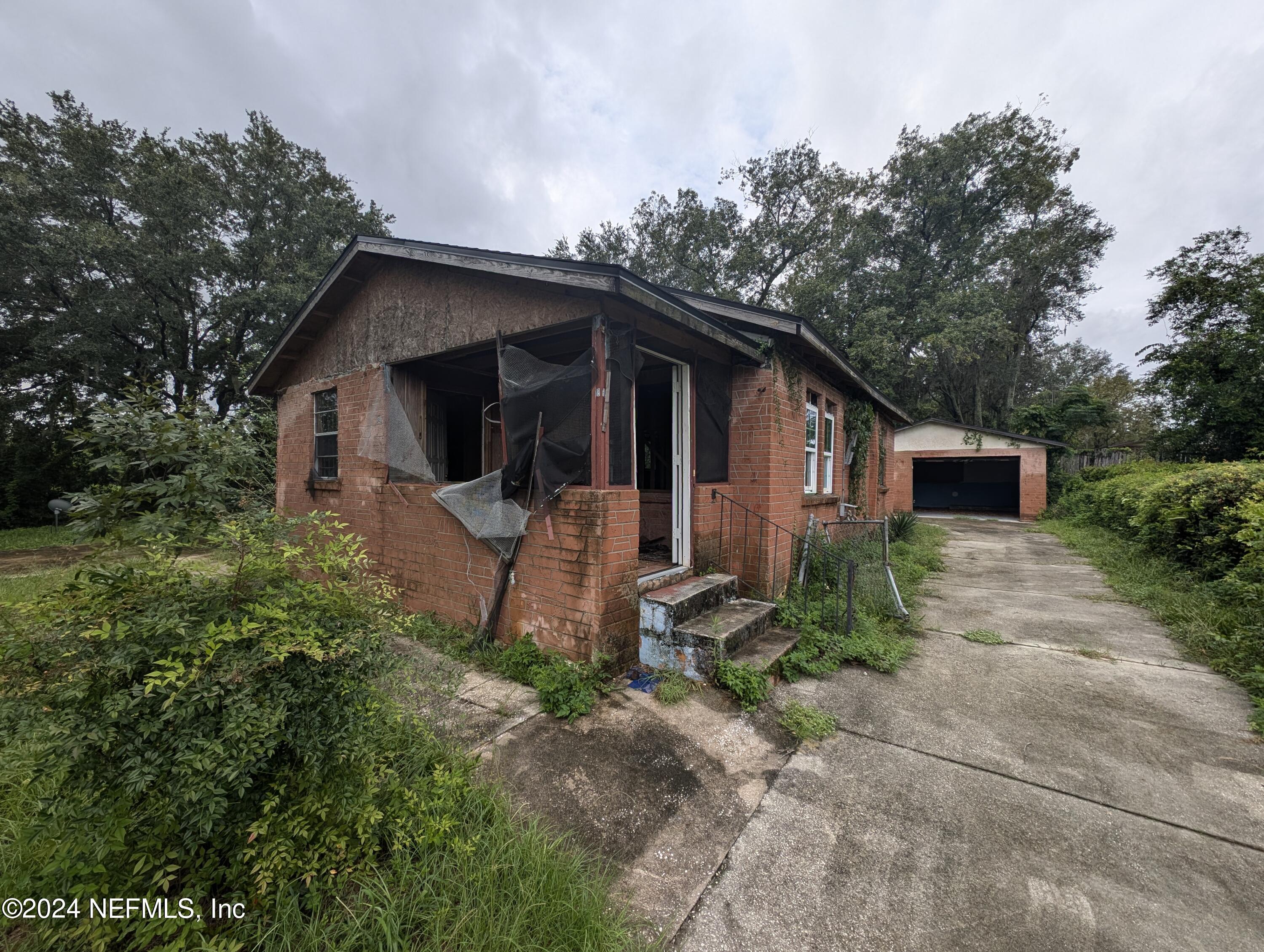 Dodge Rd, Jacksonville, FL 32209
