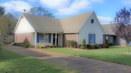 8051 German Creek Dr, Cordova, TN, 38018-7219 | Card Image