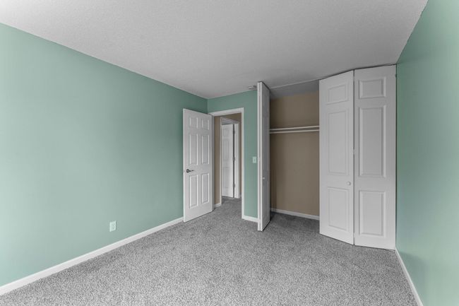 Generous sized closet | Image 19