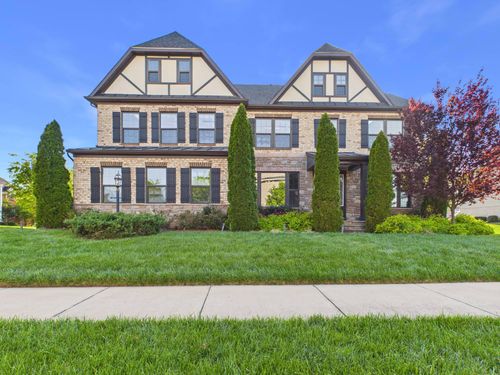 42106 Barrymoore Pl, CHANTILLY, VA, 20152-6443 | Card Image