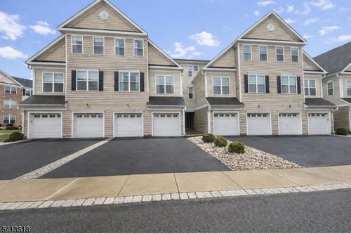 8 Swing Bridge Ln, South Bound Brook, NJ, 08880-1499 | Card Image