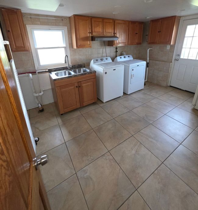 17936 66 Th Ave, House other with 3 bedrooms, 2 bathrooms and 2 parking in Tinley Park IL | Image 12