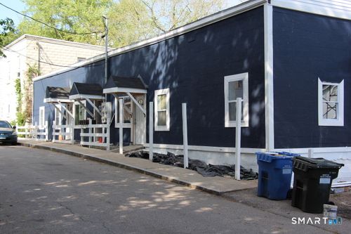 c-33 Lake St, Norwich, CT, 06360-4574 | Card Image
