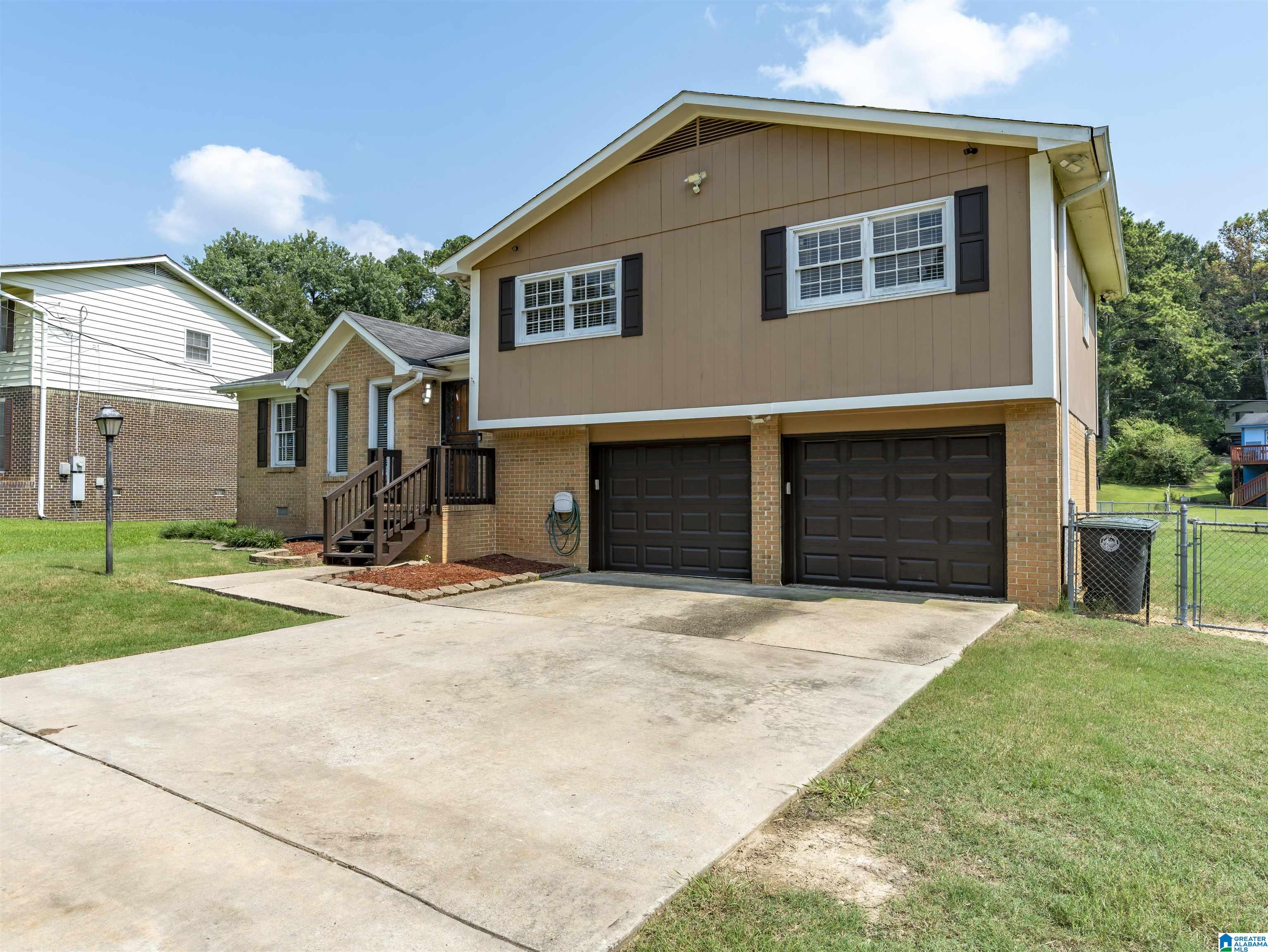 Residential in CENTER POINT 5