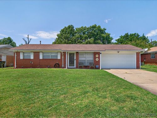 521 Lahoma Dr, Bartlesville, OK, 74003-1440 | Card Image