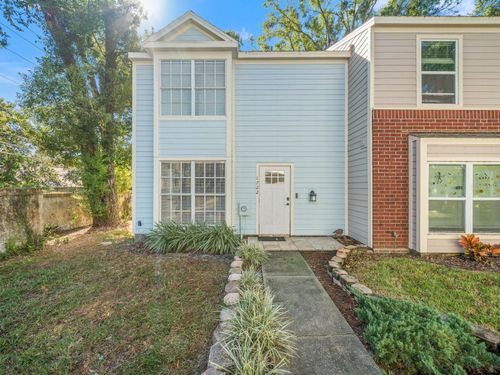 1722 Mill Run Cir, TAMPA, FL, 33613-4162 | Card Image