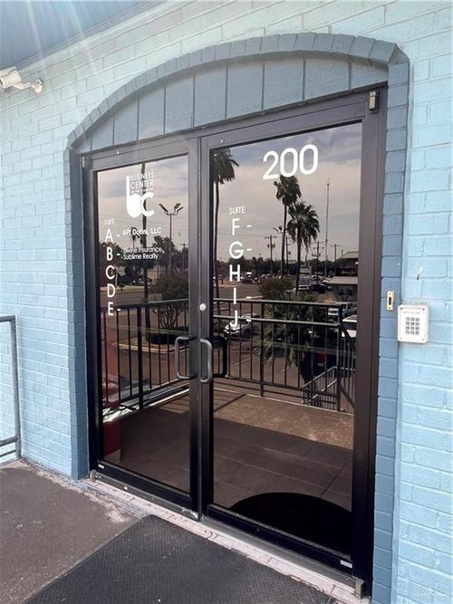 200c-5401 N 10th Street, McAllen, TX, 78504 | Card Image
