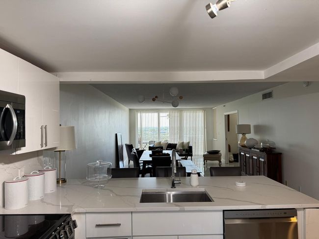 APT-907 - 3499 Oaks Way, Condo with 2 bedrooms, 2 bathrooms and null parking in Pompano Beach FL | Image 11