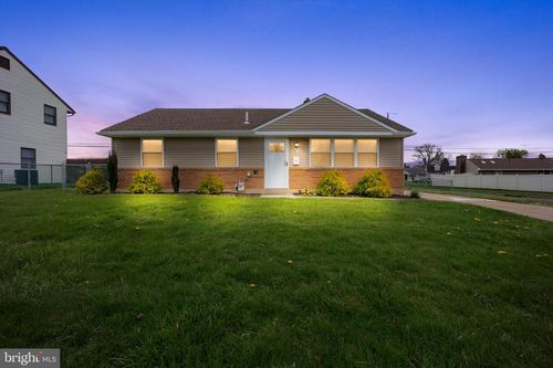 2911 Kingston Way, BENSALEM, PA, 19020-1501 | Card Image