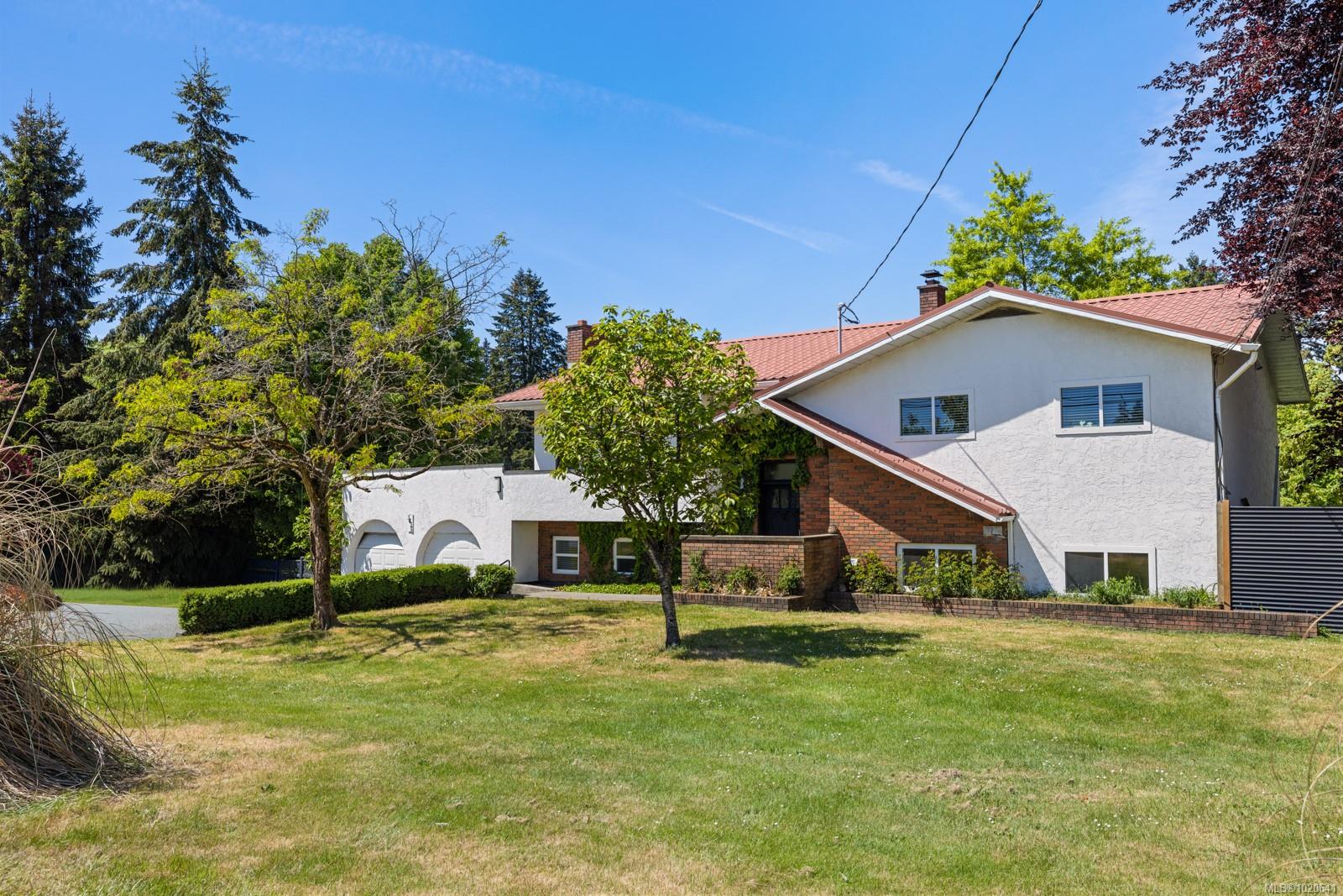 Residential in Cowichan Bay 5